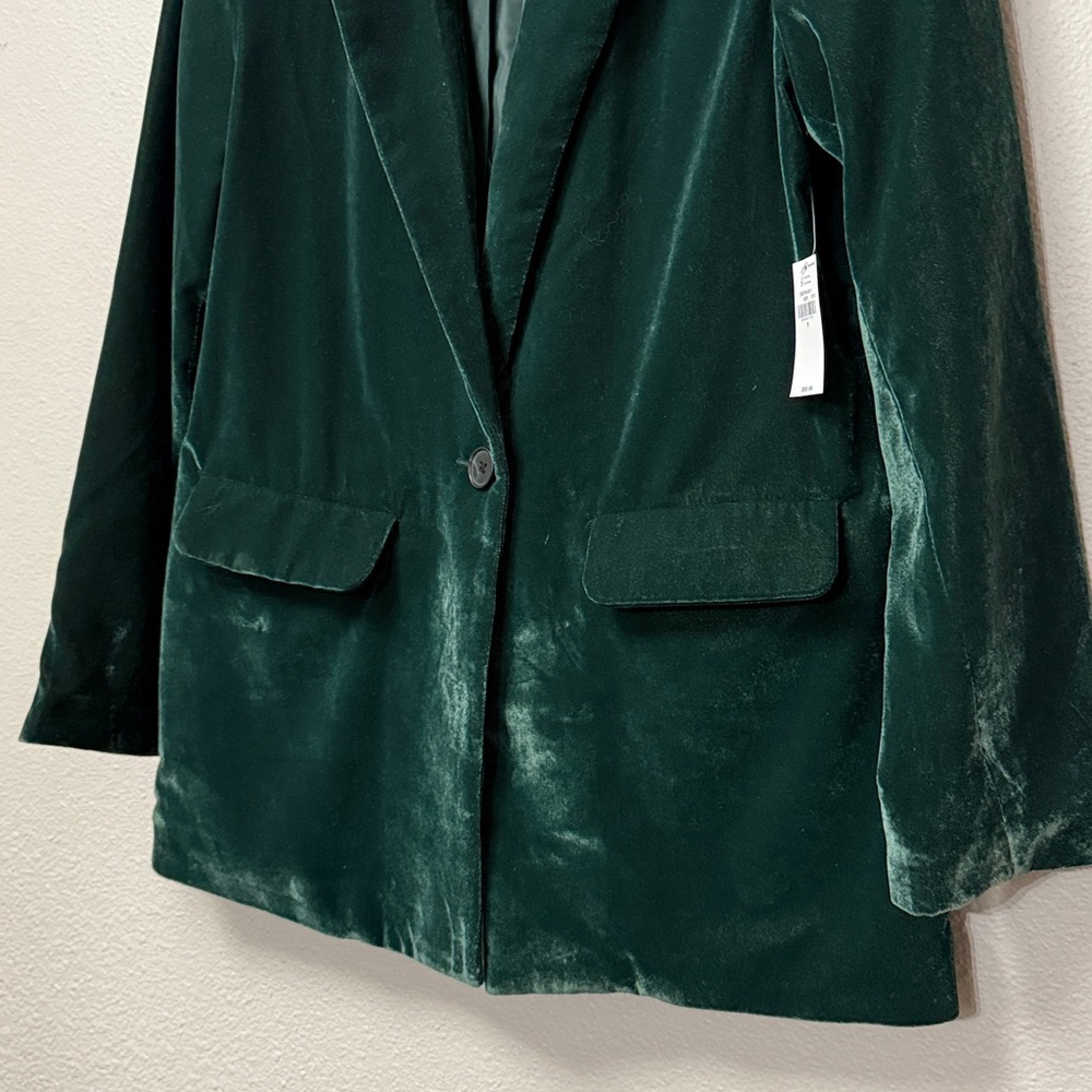 Old Navy Velvet Blazer - Picture 5 of 14